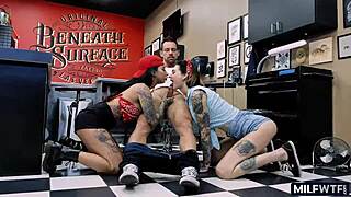 i luv bad milfs wit tats givin blowjobs