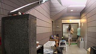 Yoshikawa Renmi Appears In Onna Netsu Tairiku