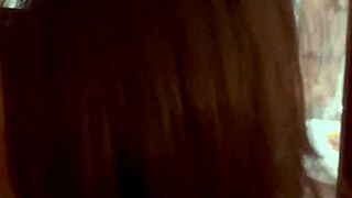 my nymfo frend heats me up in front of my girlfreind and we do a trio