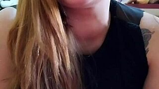 beating siririca with the pussy close to the camera