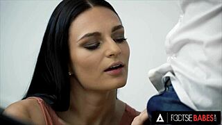 footsie babes college girl leanne laces secret foot fetish answered by kristof cale