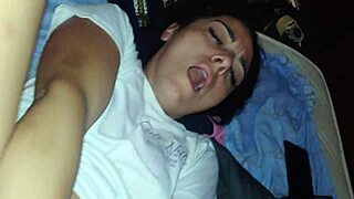 Italian slut enjoys handjob