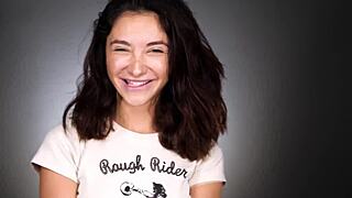 I masturbaate with vibraator till I cum