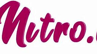 watch this cute teen 18+ masturbating to an orgasm in the sunshine