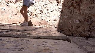 Horny babe wants to fuck in apartment