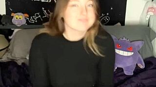 Intense Dildo Sucking And Pussy Play