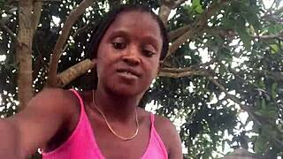 Crazybitch loves to unbox packaged infront of strangers