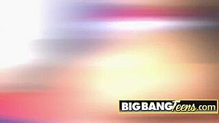 i'm watchin this babe with a firm ass gettin filled with a long fat dick, it's so hot