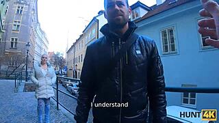 الزوج المخدوع يشاهد الصياد الغني ينيك صديقته الفاخرة