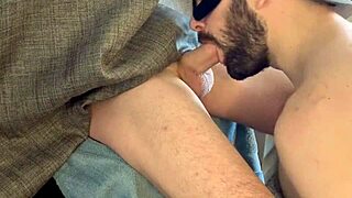 just some casual gloryhole action with deepthroat amateurs. random reupload number 33 for kicks.