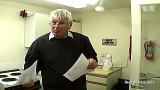 nervous teen's first porn casting?