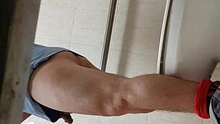 a casual story about gay life in spain.