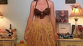 Dainty Rascal Dances With Body Positivity