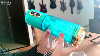 Hayden from Honey Play Box gives crazy ball licking close up naked