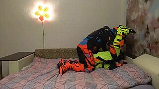 موتوكروس مثلي الجزء 1