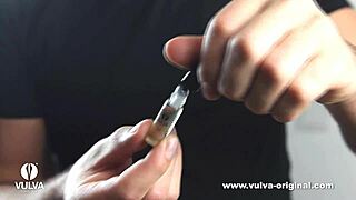 does the scent of hot girls' pussies turn you on?