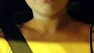 Peruvian brunette shows big tits in São Paulo traffic