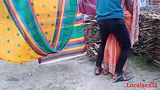 Desi Indian bhabi outdoor sex video by localsex31