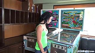 Bubble Butt Babe Engages in Sucking Activity