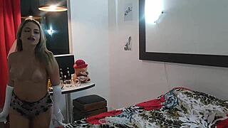 vivi deu seu cuzinho antes do casamento e o ogro n�o aguento a press�o