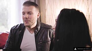 i fingered gabi paltrova to her first squirt then she swallowed my load