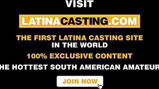 Dans ce casting latina, la petite modèle 18+ se fait défoncer pour la première fois en cam