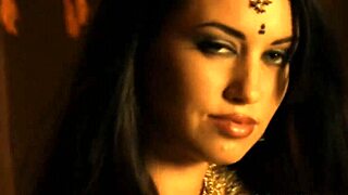 Seductress Indian MILF dancer teasing and undressing 😏