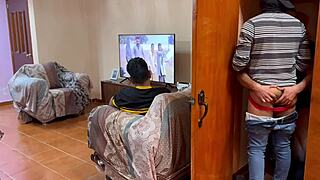 Stranger sneaks in to bang my boyfriend secretly