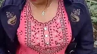 बांग्लादेशी सौतेली बहन जंगल में क्लियर ऑडियो के साथ चोदी गई