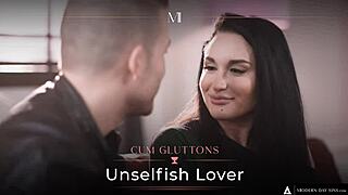 i fingered gabi paltrova to her first squirt then she swallowed my load