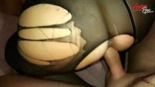 Damn, I ripped my stepmom’s pantyhose and filled her with a close-up creampie!