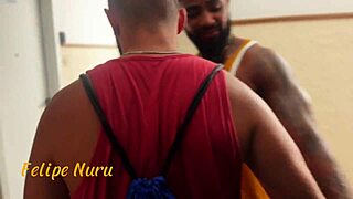 ele queria malhar o gluteo, mas acabou fodendo