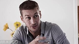 Britney Amber Has Sex With Tinder Date