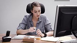 Damn! Hot secretary banged by married boss Bella Round