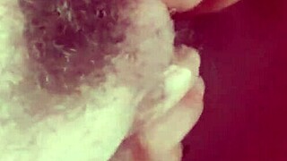 Déjame tu leche en la boca, por favor