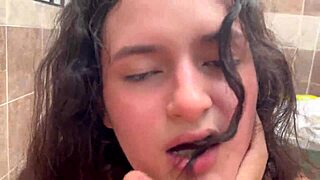 Estudiante De Tetas Grandes Folla A Maestro Para Aprobar