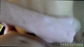 I love this homemade gay bareback boy movie with kissing