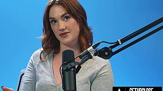 Siri Dahl's Close-Up Pussy Masturbation Orgasm