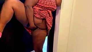 nookiescookies squirt and masturbate to orgasm in public