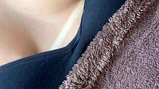 My lover loves sucking my natural big tits, I sent a video to tease him