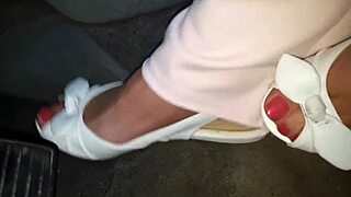 Intimate webcam fetish with amateur participants