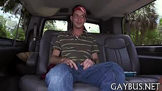 I'm havin homo sex in the mobil with my guy