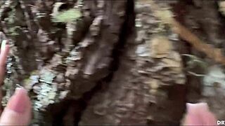 อ๊ะ ฉันเย็ดน้องสาวต่างพ่อกับไอ้หนุ่มนอกใจในป่า ไม่คิดว่าจะป่าเถื่อนขนาดนี้ จริงๆ ก็แค่เกิดขึ้นกลางแจ้งกับเล่นก้นและสี่ขาเท่านั้นแหละ!