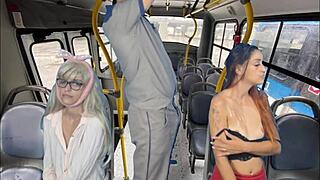 工人在大巴上露鸡巴摩擦女人