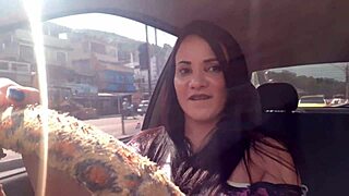 Uber sex: Latina gives ass to Francesco for birthday 😘