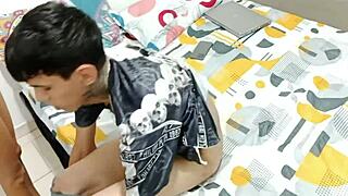 no tengo como pagarte, quieres follarme por dinero en sexo duro?