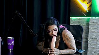 i see marcelly melo blow toy sloppy