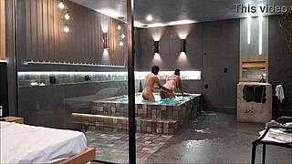 Levei Minha Amiga No Motel De Luxo Ela Adorou E Acabou Liberando O Cuzinho!!