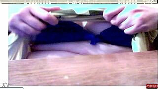 i'm this teen 18+ webcam girl showin' off my sex on cam