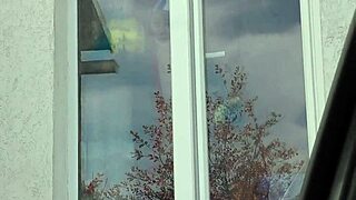 Taxi Driver Spots Naked Milf in Stockings Without Panties